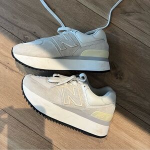 New Balance Sneakers